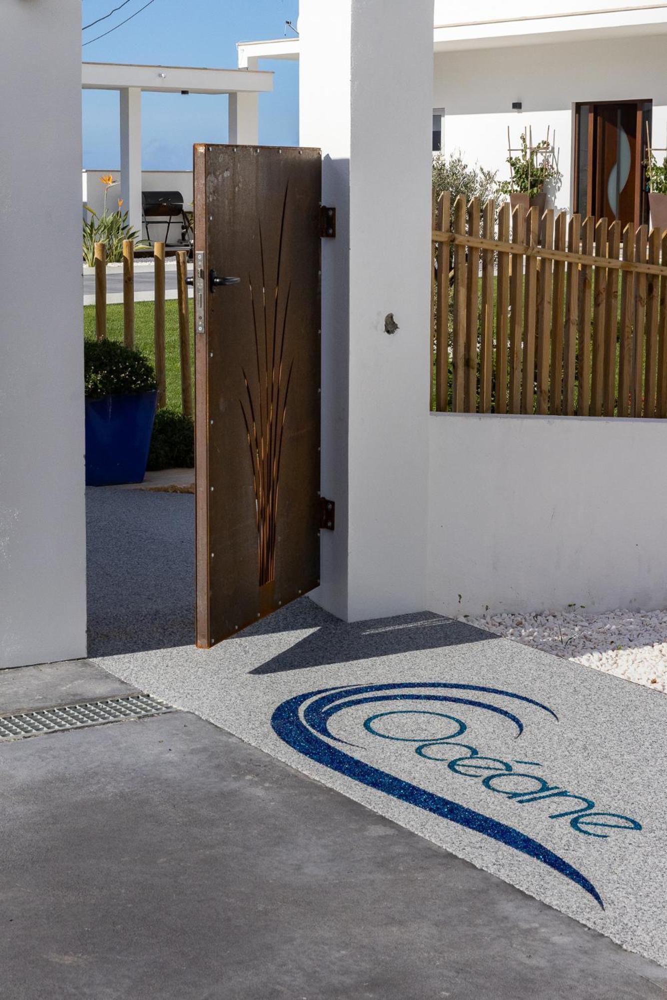 Oceane Guest House - Adults Only Nazare Bagian luar foto