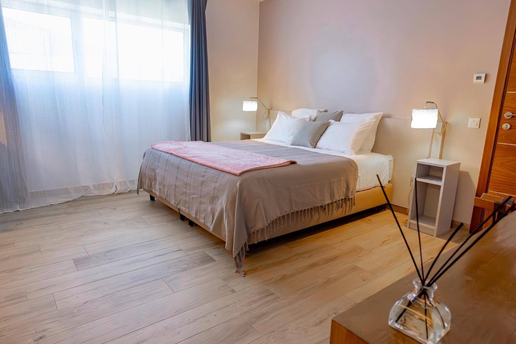 Oceane Guest House - Adults Only Nazare Bagian luar foto